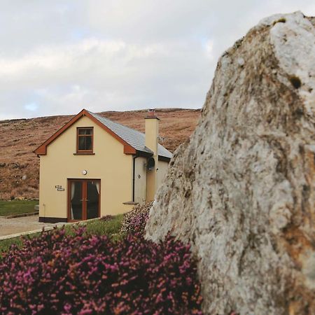 Dolmen Cottage Glencolumbkille Eksteriør billede
